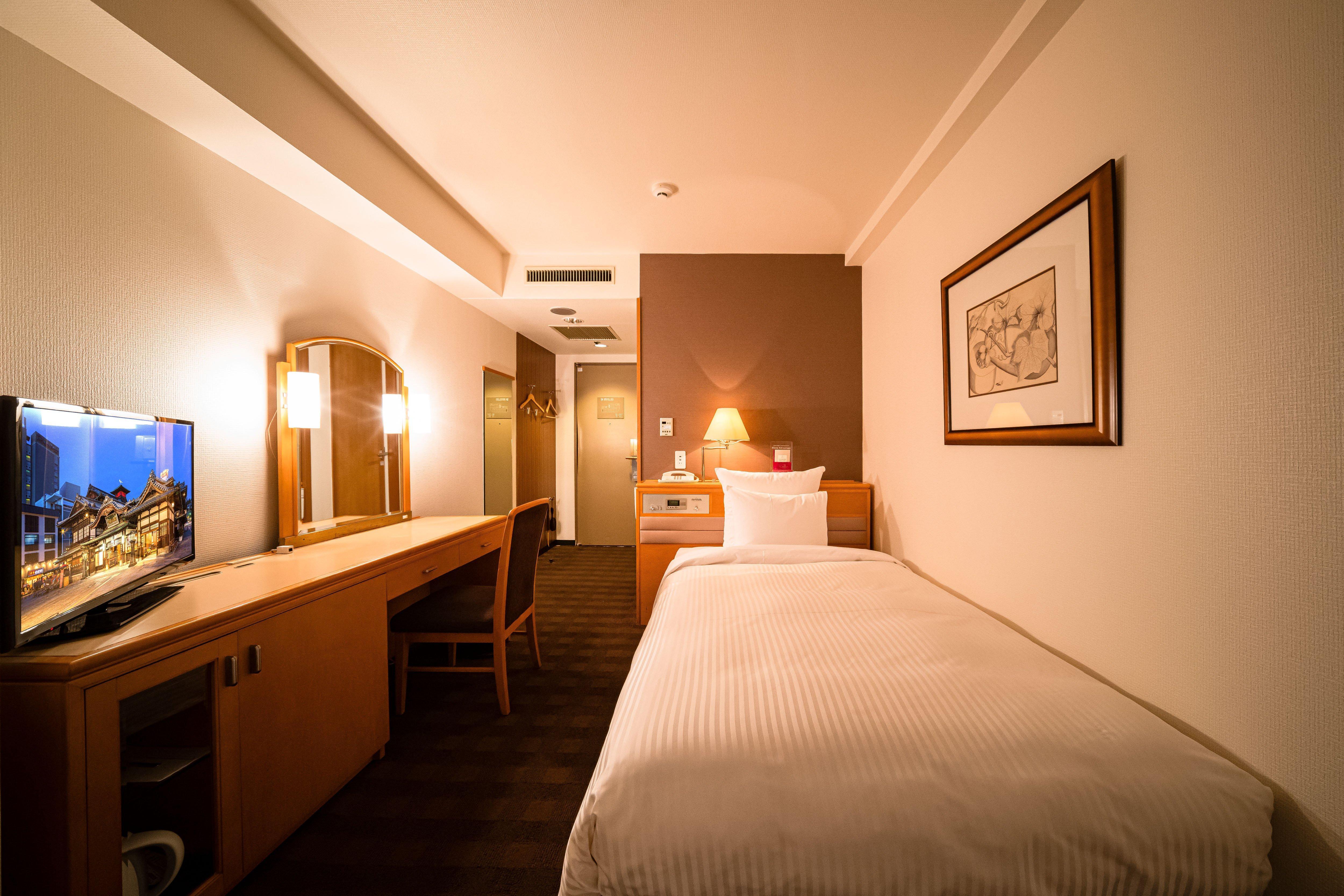 Ana Crowne Plaza Matsuyama By Ihg Ξενοδοχείο Εξωτερικό φωτογραφία