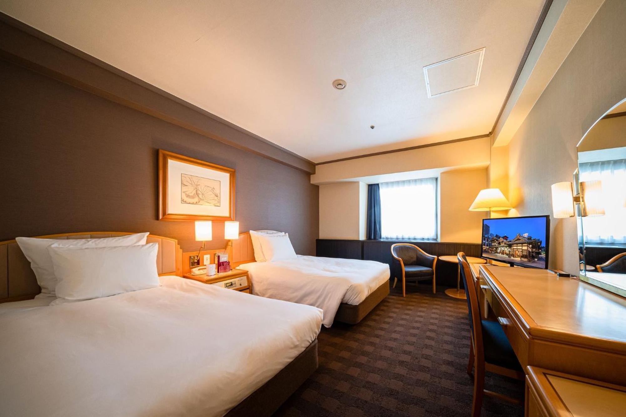 Ana Crowne Plaza Matsuyama By Ihg Ξενοδοχείο Εξωτερικό φωτογραφία