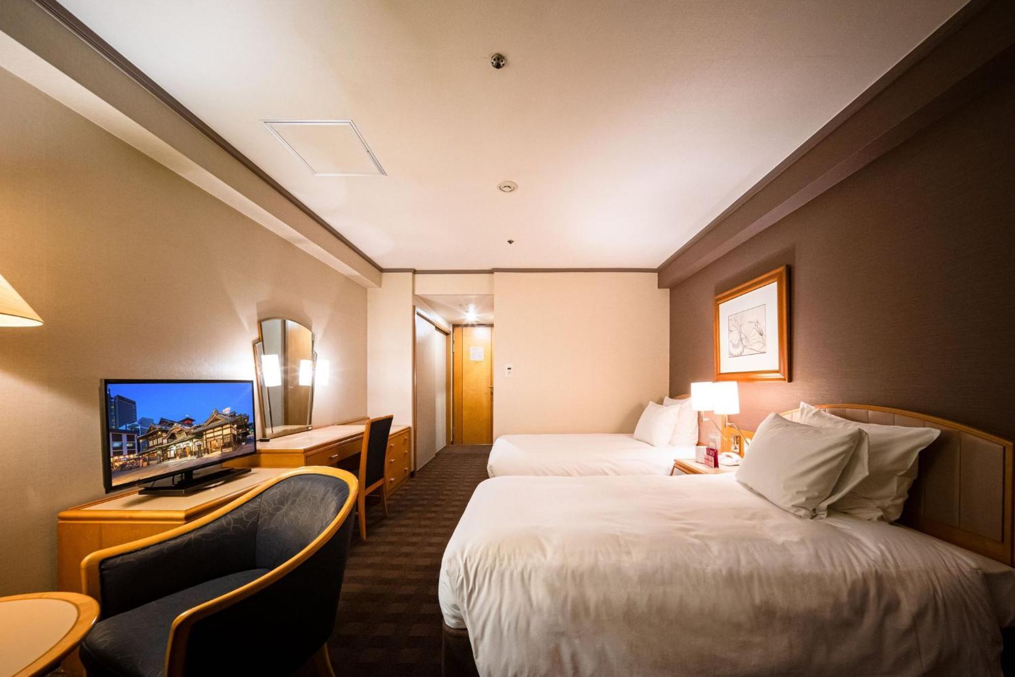 Ana Crowne Plaza Matsuyama By Ihg Ξενοδοχείο Εξωτερικό φωτογραφία